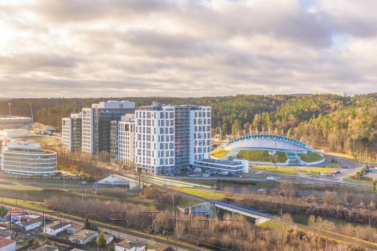 Prestige Apartments Modern Tower Gdynia Exteriör bild